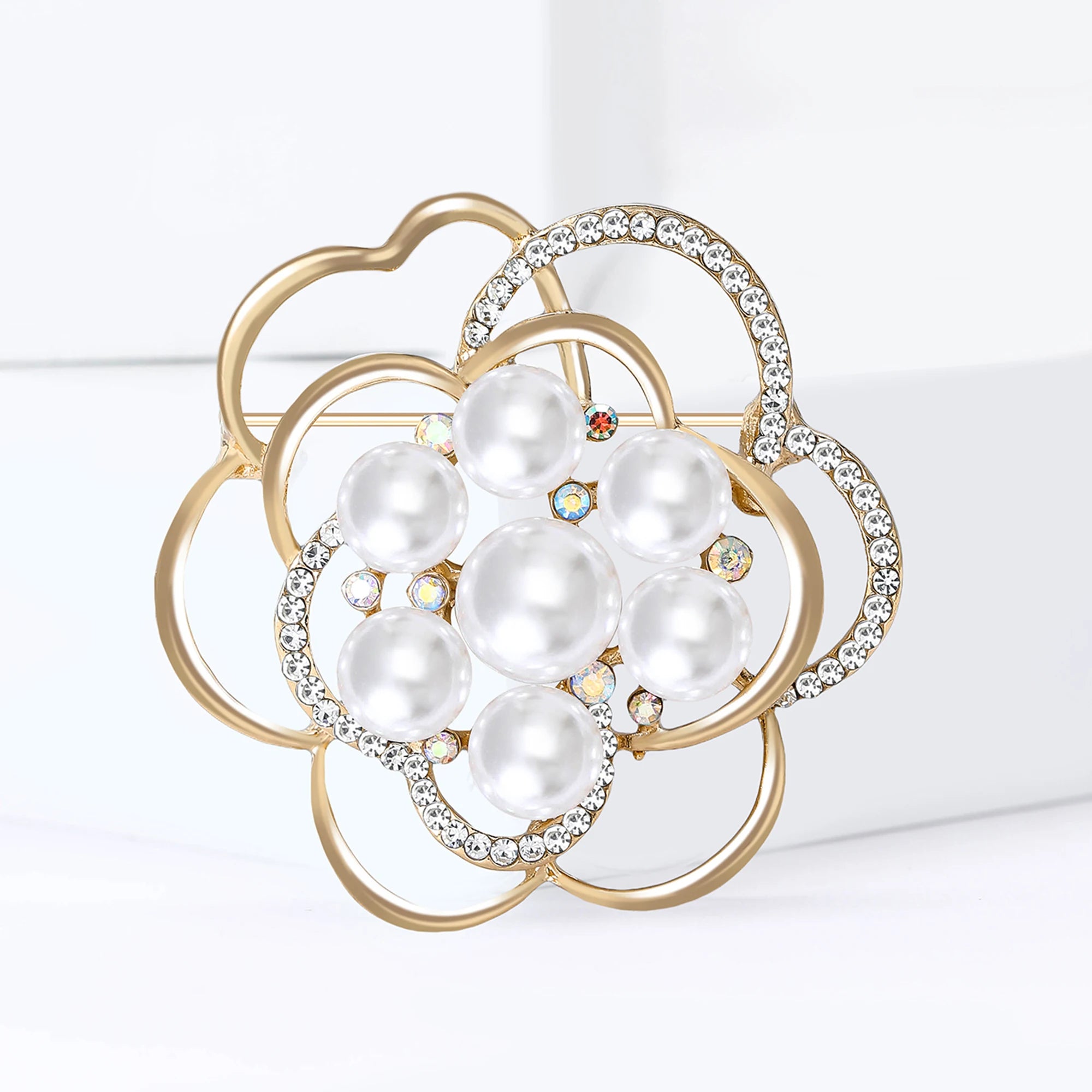Rhinestone Hollow Camellia Brooches for Women Unisex Pearl Plant Flower Pins Office Party Friend Funny Gifts Jewelry Accessories